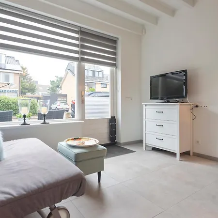 Cosea House زاندفورت